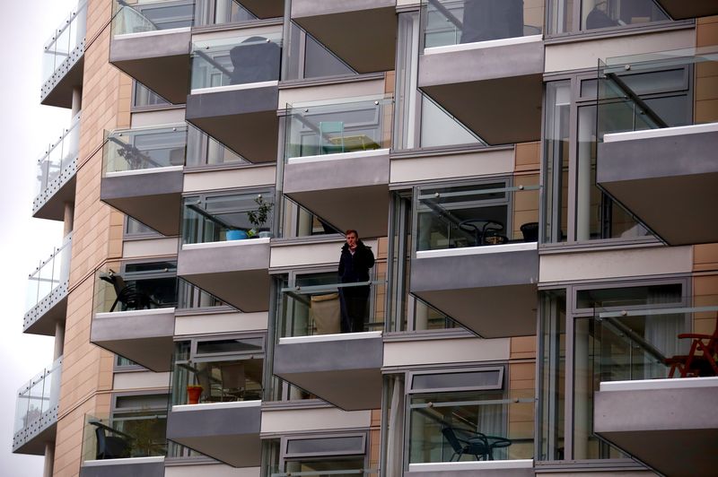 New Zealand House Prices Plunge as Interest Rate Bites