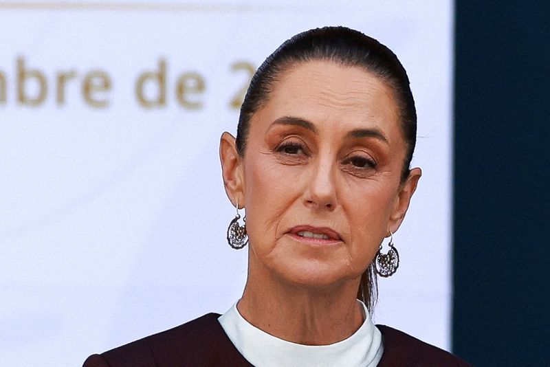 Mexico’s Sheinbaum Rejects US Decision to Cancel 13 Flight Routes