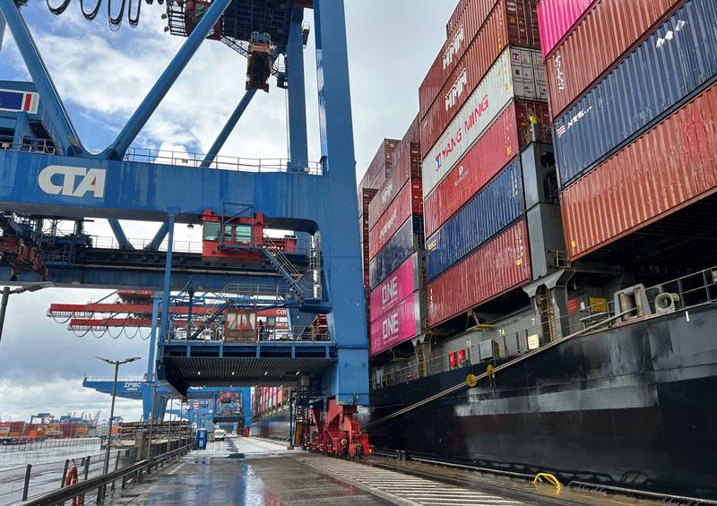 Germany’s China Crisis: Record Trade Deficit Warns of Economic Vulnerability