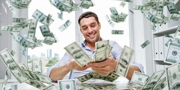 Bitcoin Mining’s $1 Billion Adaptation: ASIC efficiency boosts, corporate survival strategies, and the post-halving era’s surprise trends”.