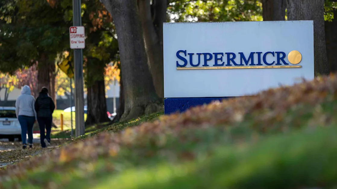 Supermicro Stock Fell This Week as Avoiding Delisting Hasn’t Ended Volatility
