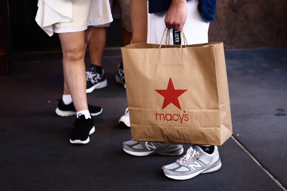 Macy’s misses on Q2 sales as it opts to double down on new strategy over buyout deal