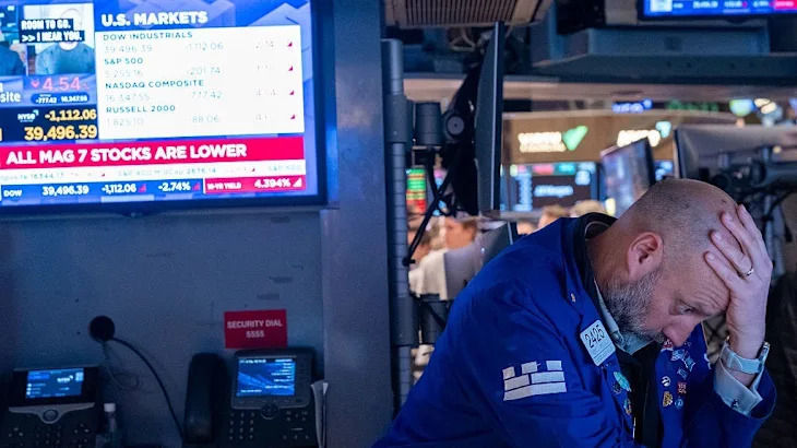‘I don’t know how you couldn’t be embarrassed’: Wall Street is rethinking its Trump bet