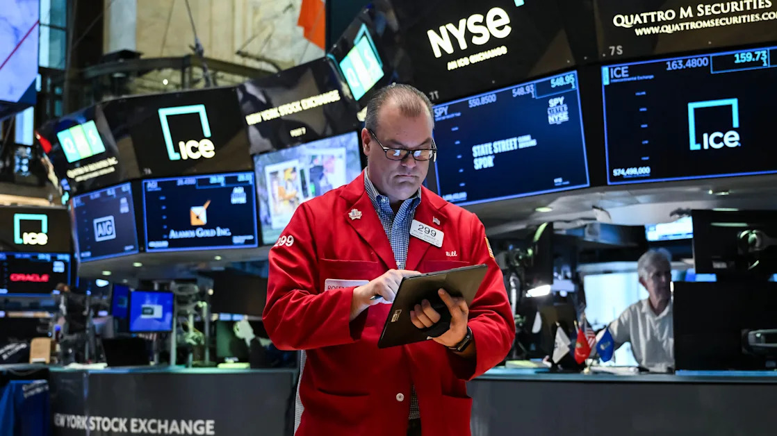 One chart shows why the stock market could be headed for another period of intense volatility