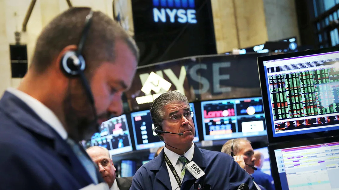 Stock Market Today: Stocks tumble amid political chaos in Washington