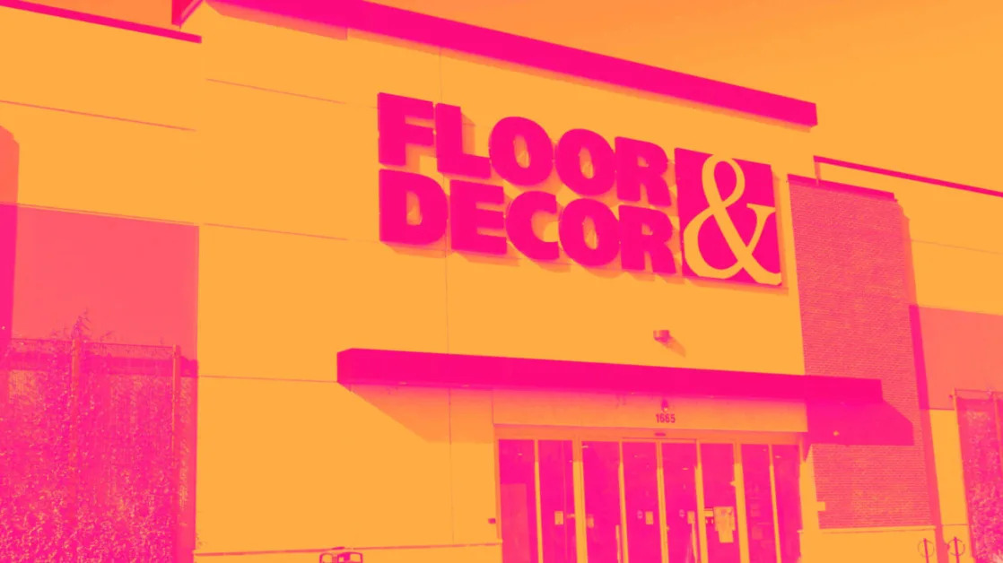 Floor And Decor (NYSE:FND) Posts Better-Than-Expected Sales In Q4, Stock Jumps 10.8%