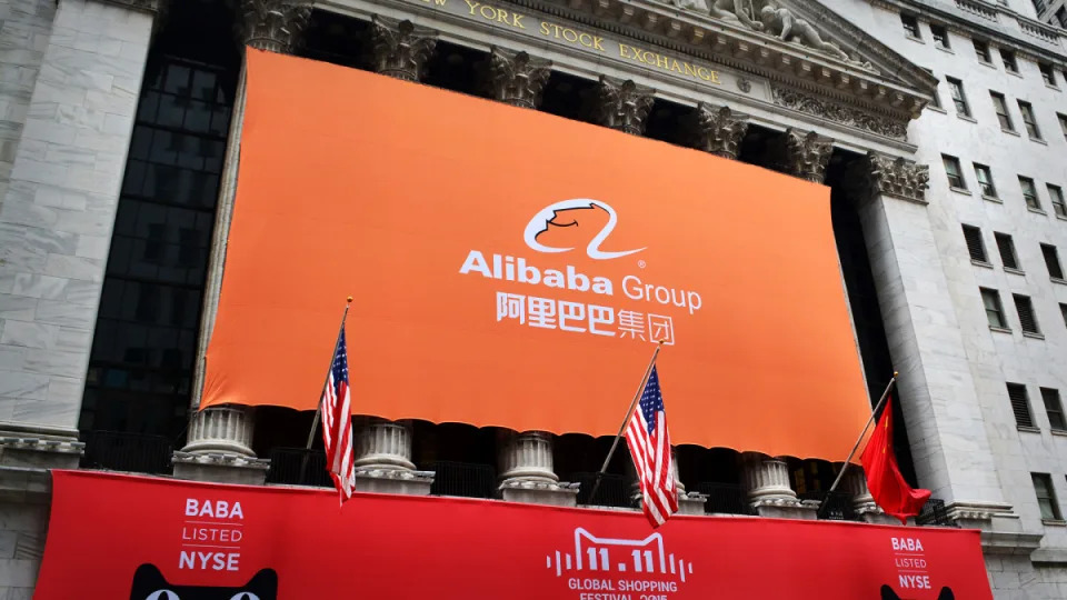 Alibaba, JD.com up; Applied Materials, Amcor down – Midday stock movers