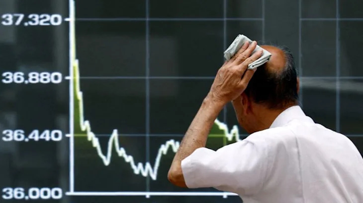 Morning Bid: Yields, stocks sag as ‘Tariff Man’ flexes muscles, Nvidia reports