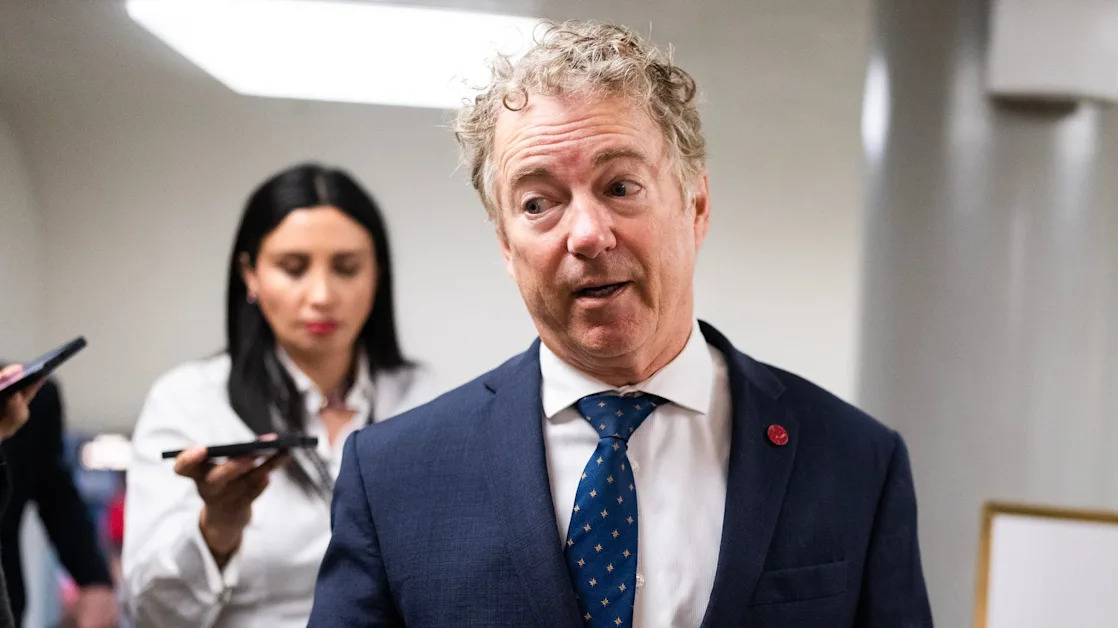 GOP senator says tanking markets ‘spooked’ Trump into pausing tariffs