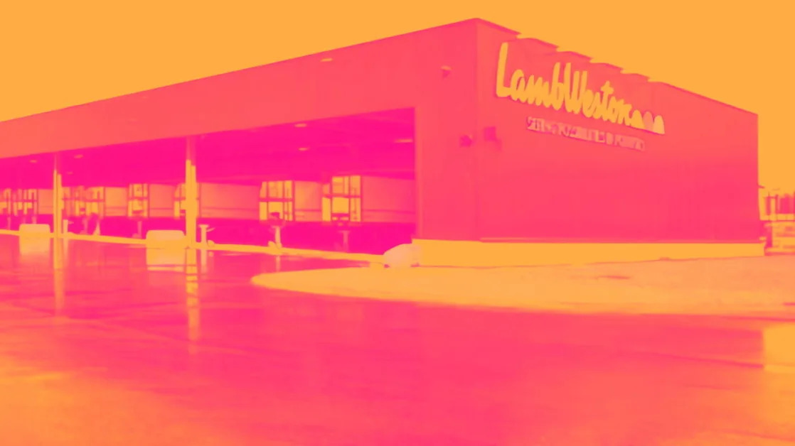 3 Reasons LW is Risky and 1 Stock to Buy Instead