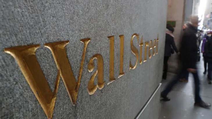 Wall St dips as markets assess Trump’s tariff threats; Walmart slides