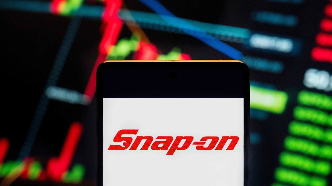 Snap-on Stock Sinks as Toolmaker Attributes Soft Q1 Results to ‘Uncertainty’