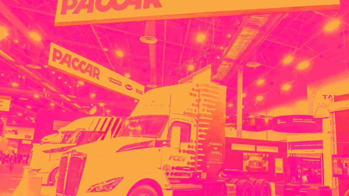 PACCAR (NASDAQ:PCAR) Misses Q1 Sales Targets, Stock Drops