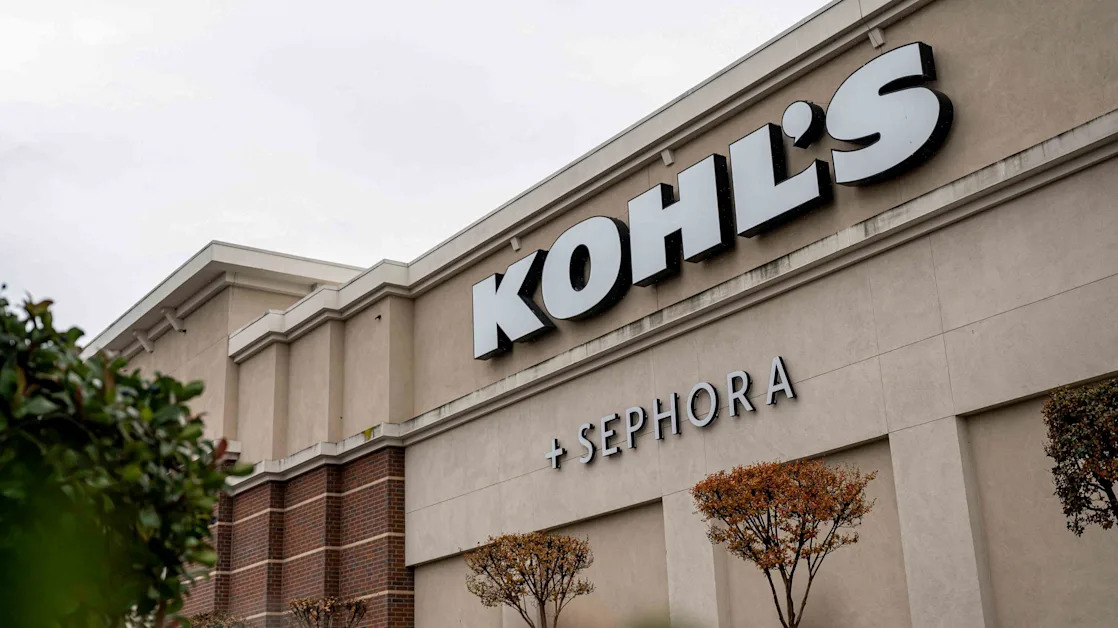 Kohl’s Stock Tumbles on Weak 2025 Sales, Profit Projections