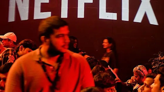 Netflix is charging ahead as one of the stock market’s favorite recession plays