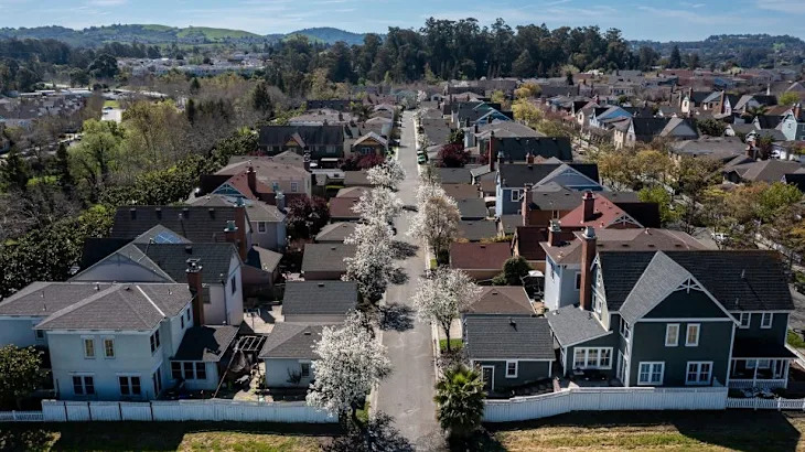 Mortgage rates climb to highest level in two months as Trump’s tariffs continue to rock markets