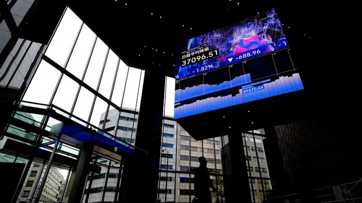 Wall St follows European stocks lower, dollar rises on tariff uncertainties