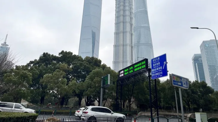 Analysis-China’s bond market sees more economic pain ahead