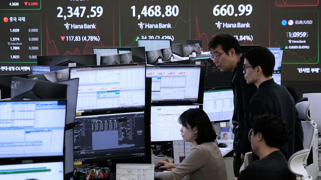 World markets plunge, with Japan’s Nikkei diving nearly 8%, after the big meltdown on Wall St