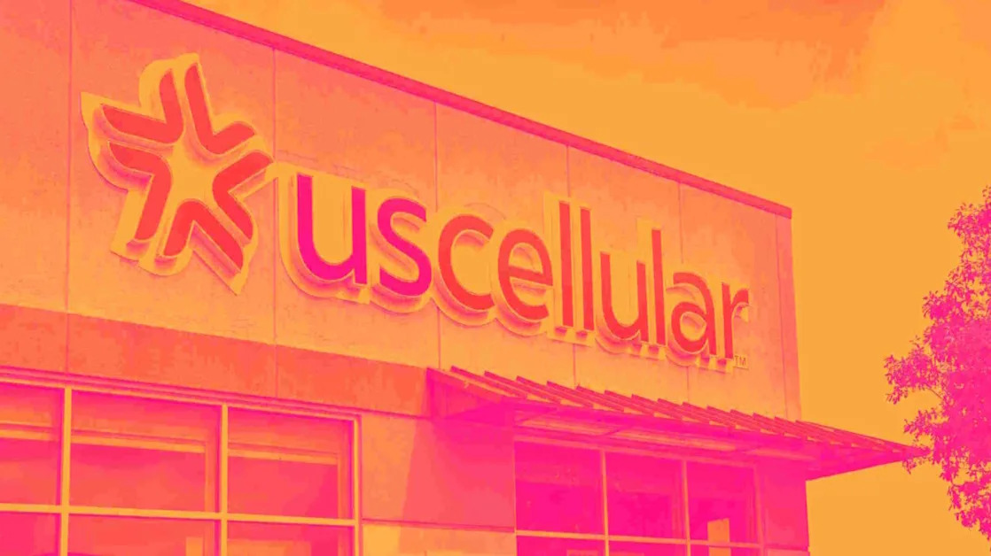 3 Reasons to Sell USM and 1 Stock to Buy Instead
