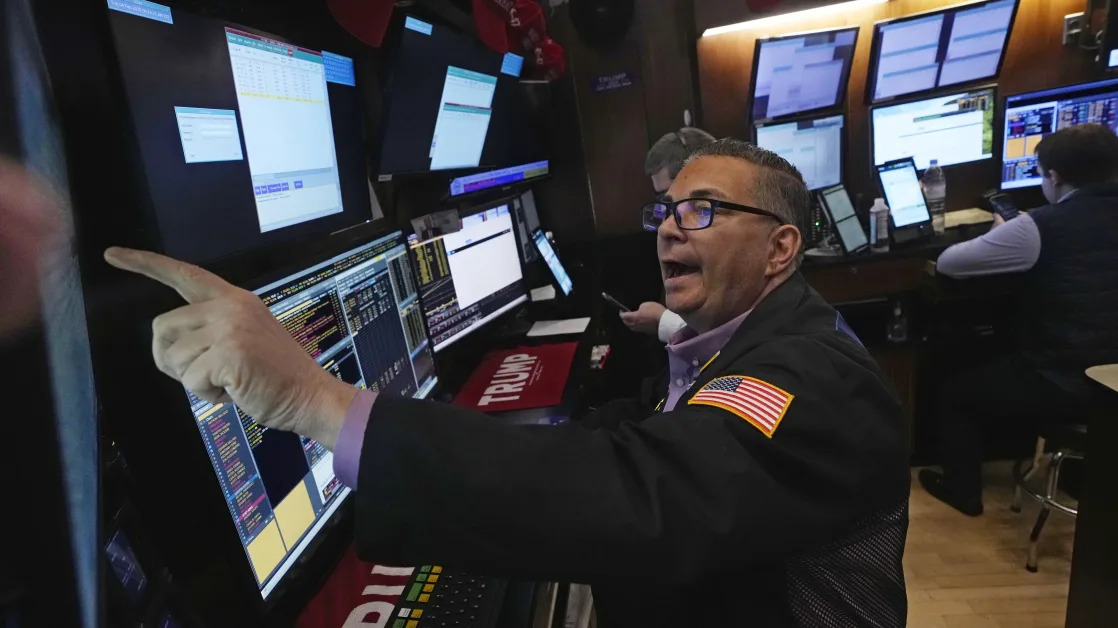 Stock market today: S&P 500, Dow, Nasdaq futures drift higher after benchmark sets fresh record