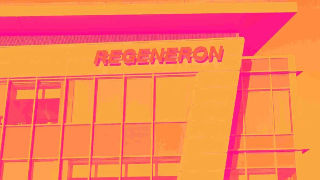 3 Reasons to Sell REGN and 1 Stock to Buy Instead