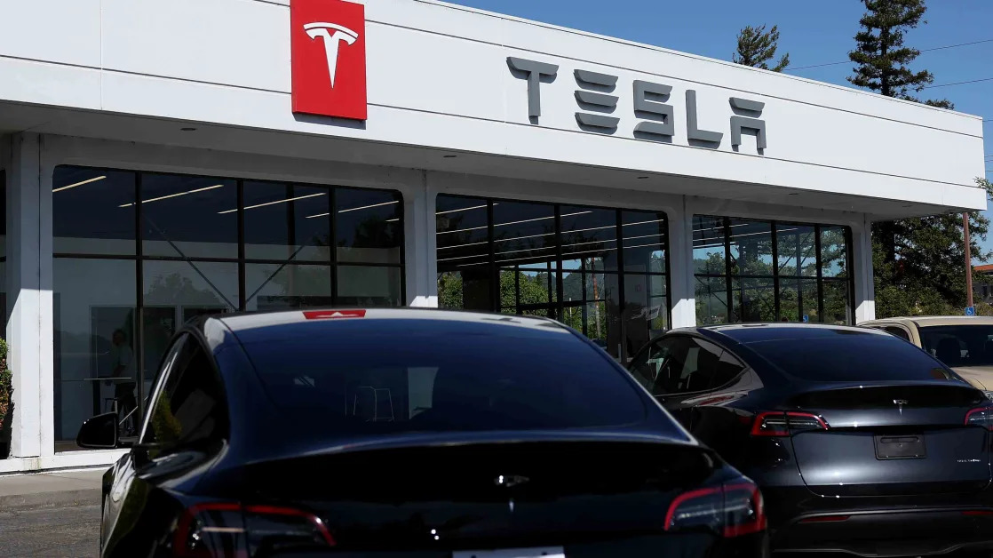 Another $400 Price Target Is Lifting Tesla’s Stock Today