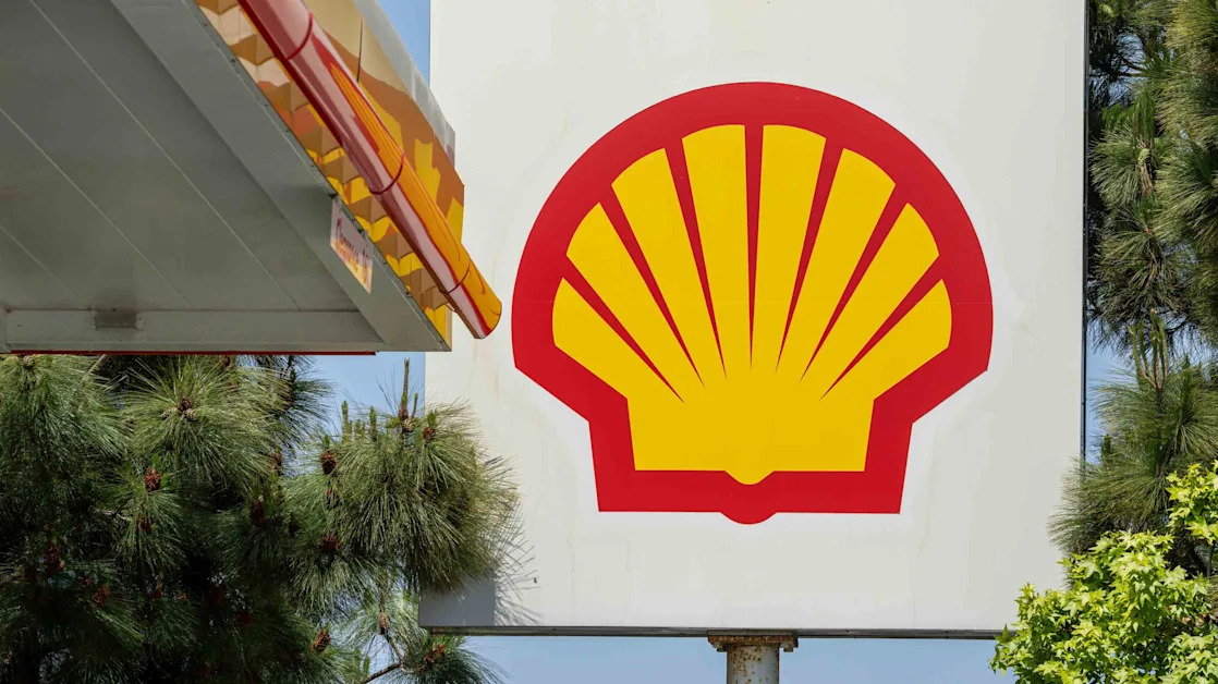 Shell Stock Climbs on Strong Earnings, $3.5B Buyback Boost