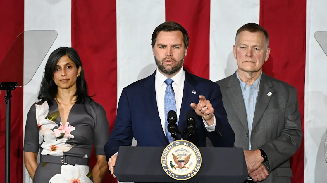 In Michigan, Vance says US manufacturing can rebound despite tariff jitters and falling markets