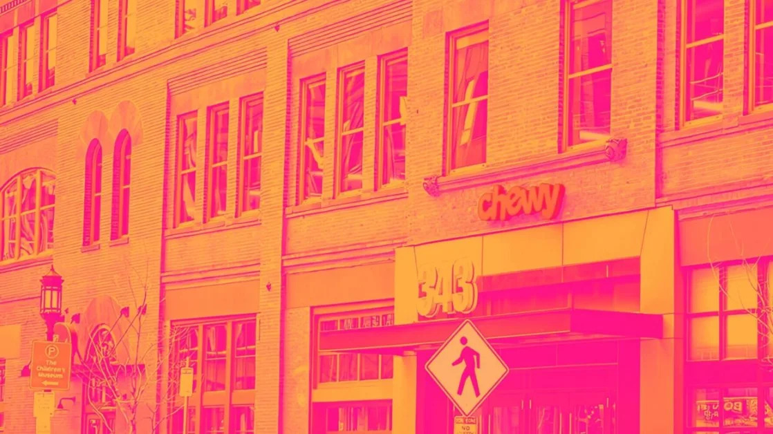 Q4 Rundown: Chewy (NYSE:CHWY) Vs Other Online Retail Stocks
