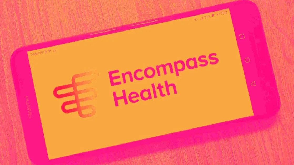 2 Reasons EHC is Risky and 1 Stock to Buy Instead