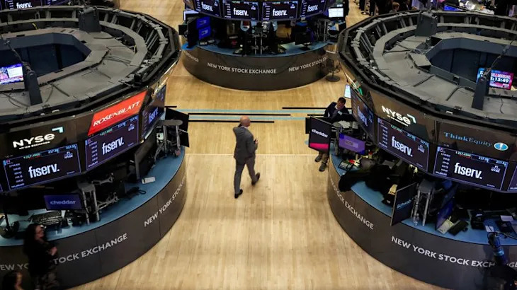 Nasdaq heads toward bear market as trade war worries grow