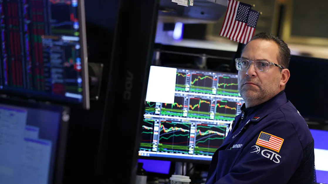 Investors think the S&P 500 has already peaked for the year, JPMorgan survey says