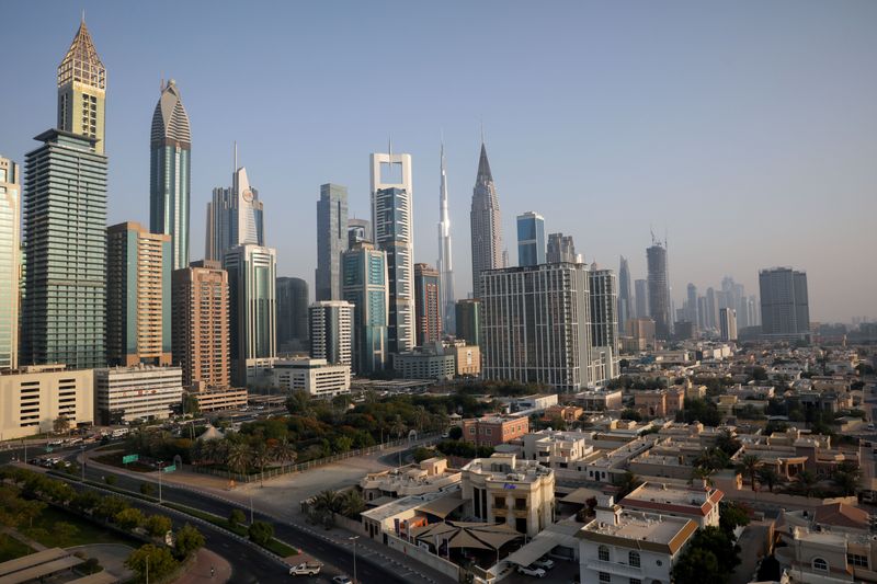 UAE Non-Oil Private Sector Growth Slows Sharply in December Amid Global Economic Worries