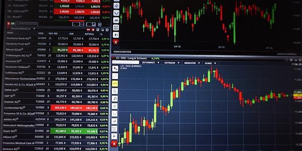 Why Kennametal (KMT) Stock Is Nosediving