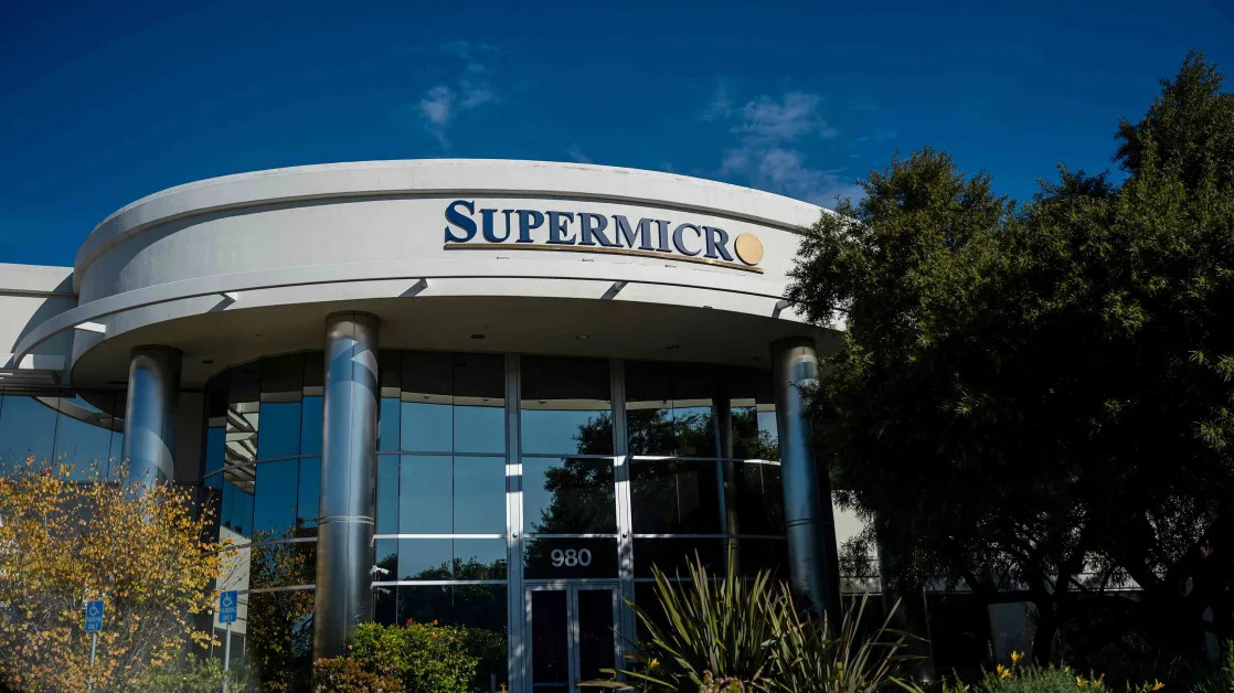 Supermicro Stock Extends Gains Ahead of Tuesday’s Update—What You Need to Know