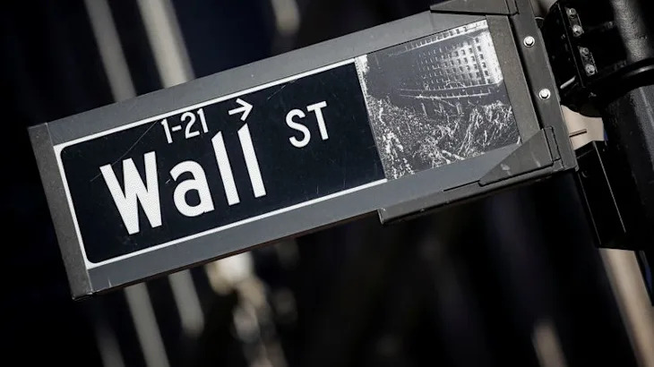 Wall Street closes out bruising quarter as outlook remains murky
