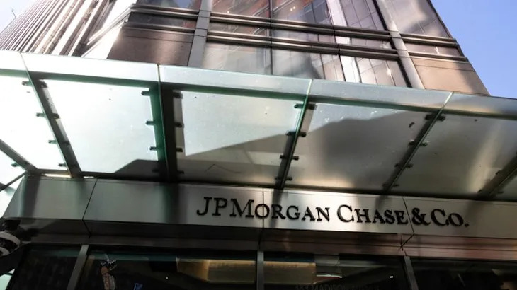 Hedge funds venture back to markets to buy bank shares, says Goldman Sachs