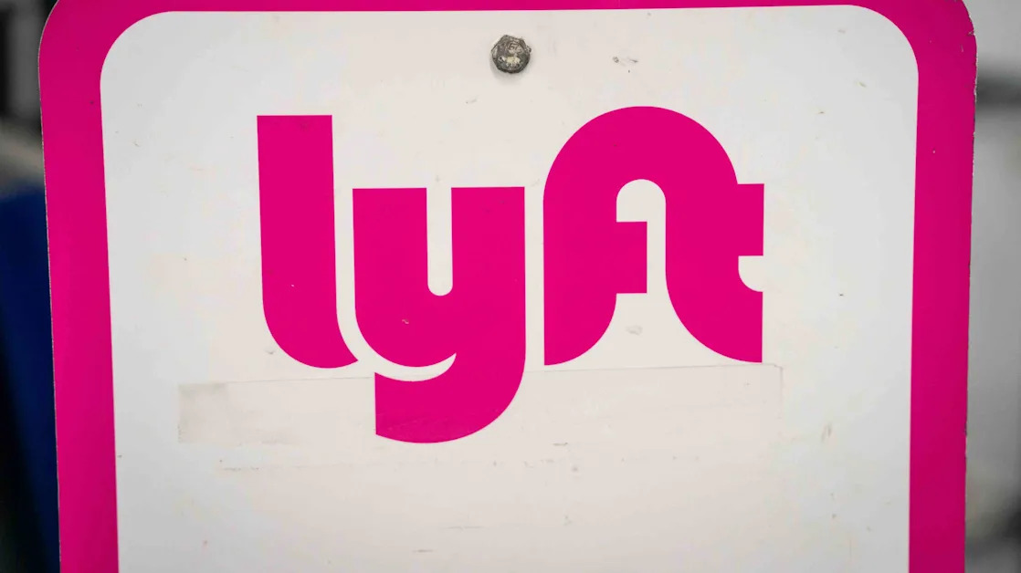 Lyft Stock Rises as Oppenheimer Initiates Coverage at ‘Outperform’