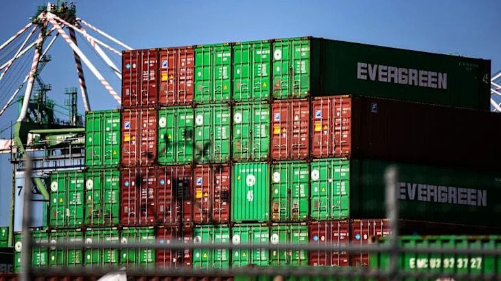 Tariffs chill Southern California’s vast industrial property market
