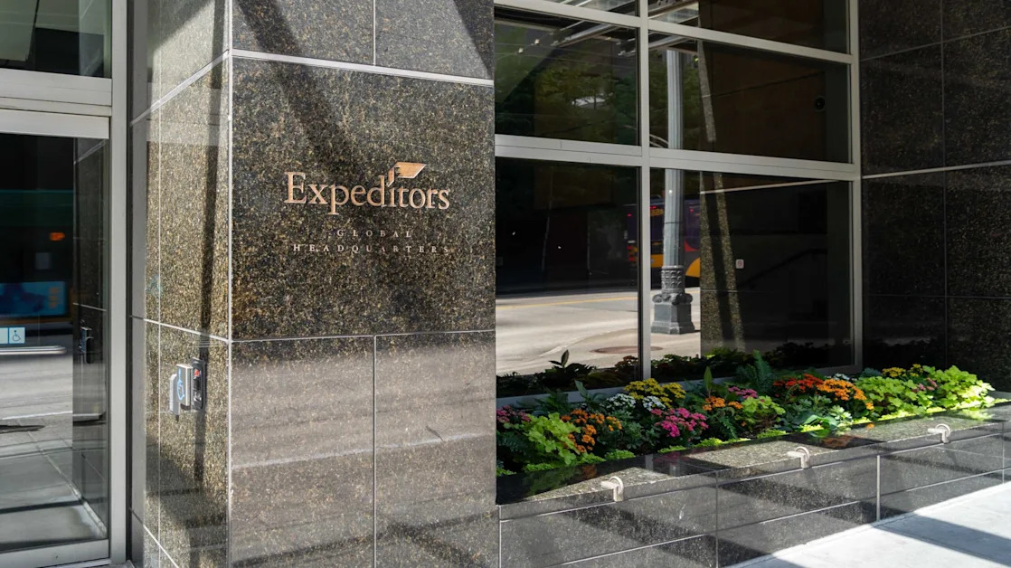 Market chaos boosts Expeditors; all key indicators post solid Q1 gains