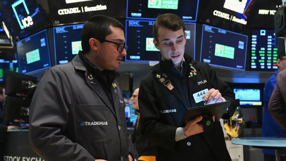 Stock market today: Stocks stall but cap winning week as Trump’s remarks rattle Wall Street