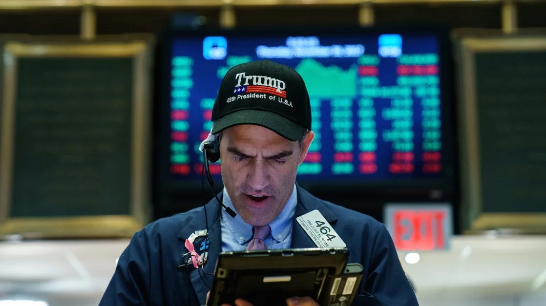 The stock market is on pace for its best week since Trump’s election win