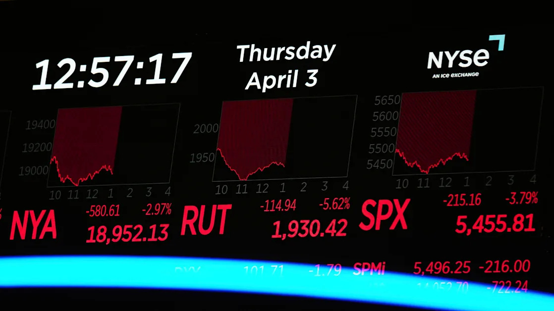 Think twice before bailing out of the stock market, financial advisers say