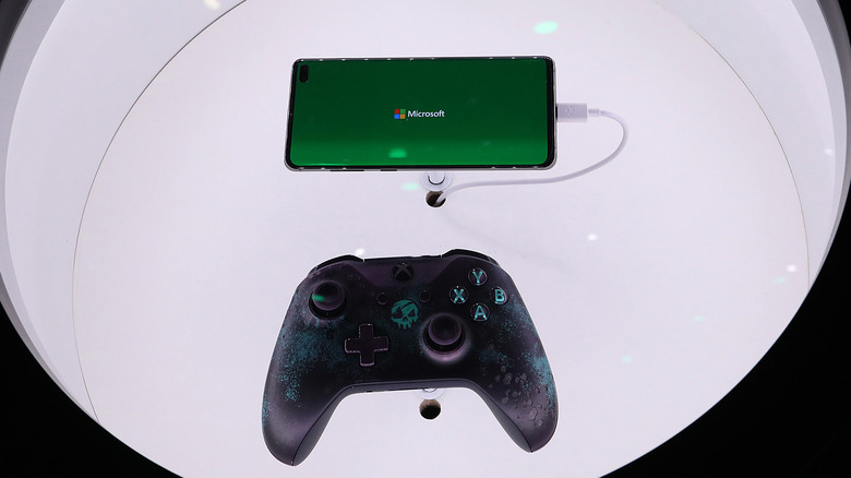 How To Connect An Xbox Controller To Your iPhone Or Android