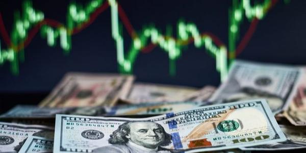Dollar Weakens as US Labor Market Data Fuels Rate Cut Hopes