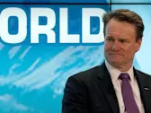 Bank of America CEO Sees Fed Rate Pause, Calls for Simpler Banking Rules