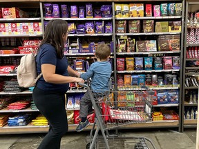 Canada Retail Sales Decline, Raising Rate Cut Hopes